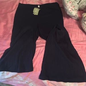 H and M flared navy leggings!